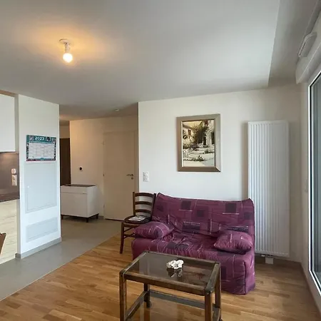 Cosy Well-equipped Cocoon Near La Rochelle Harbour * La Rochelle (Charente-Maritime)