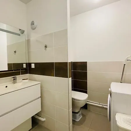 Cosy Well-equipped Cocoon Near La Rochelle Harbour Apartament *