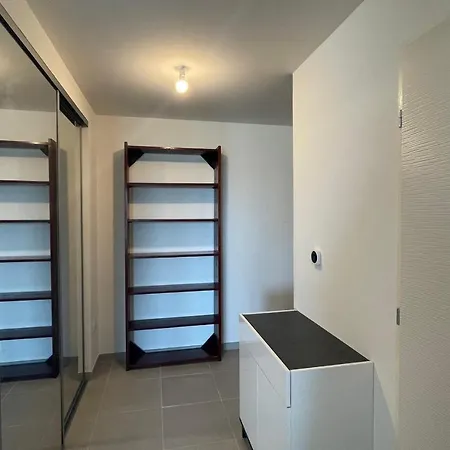 Cosy Well-equipped Cocoon Near La Rochelle Harbour Apartament *